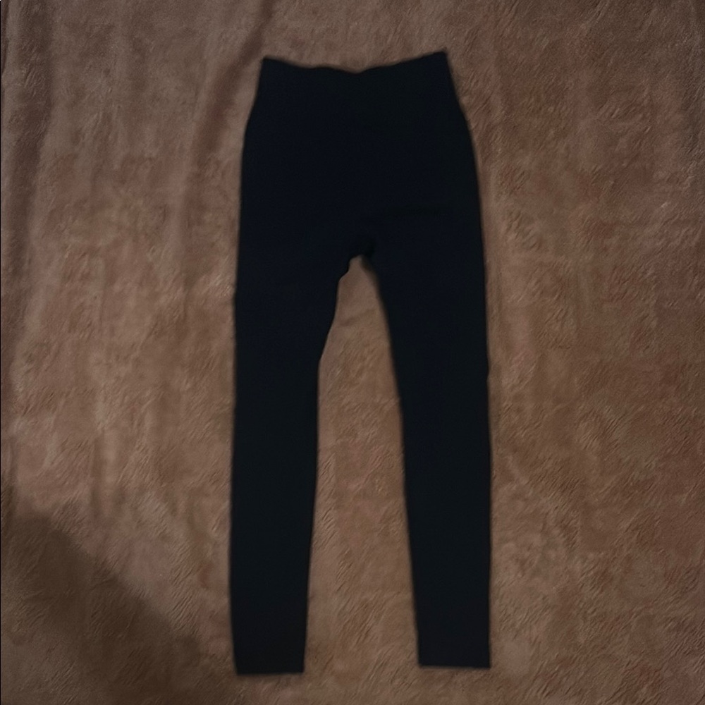 Sleek Black Leggings with Stretchy Fit